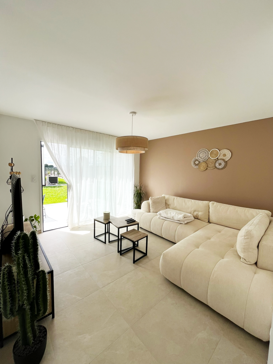 Salon chaleureux et cosy